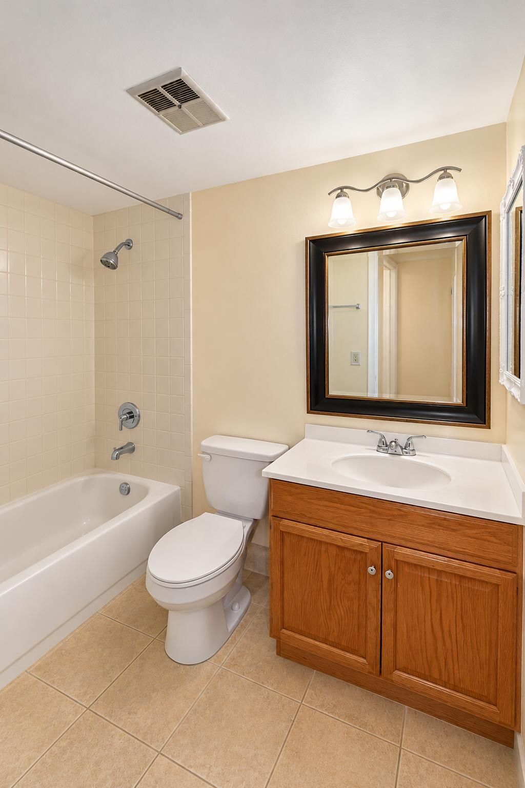 6070 NW 64th Avenue Nw, Unit 204, Tamarac, FL 33319 Photo