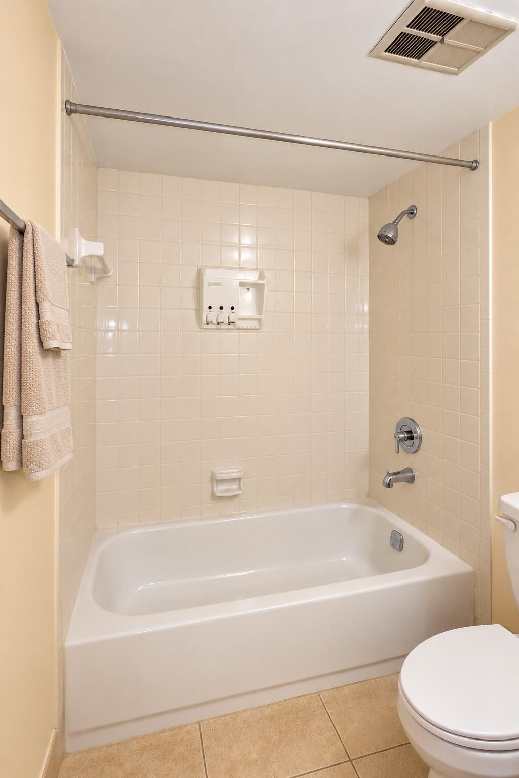 6070 NW 64th Avenue Nw, Unit 204, Tamarac, FL 33319 Photo