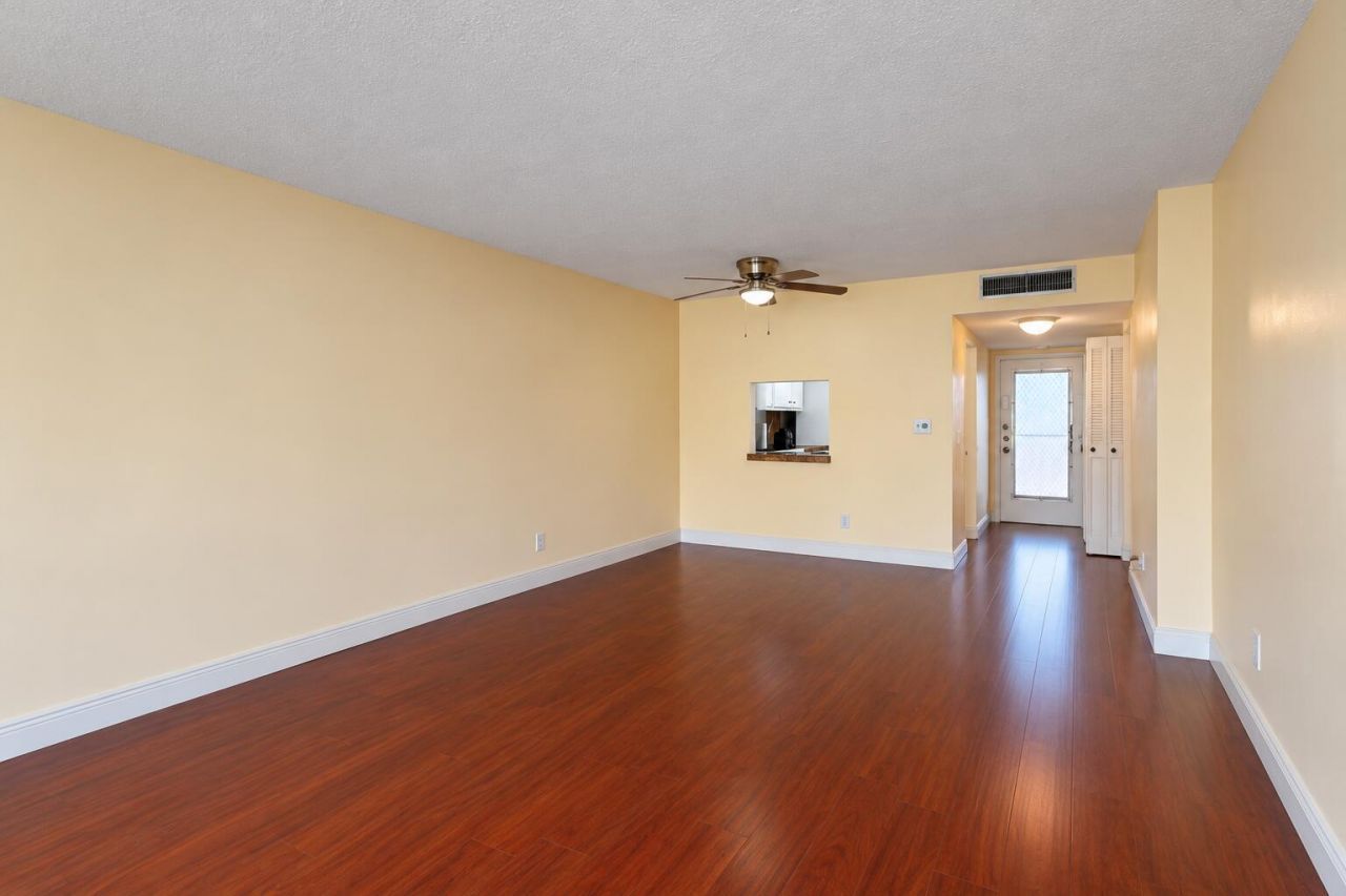 6070 NW 64th Avenue Nw, Unit 204, Tamarac, FL 33319 Photo