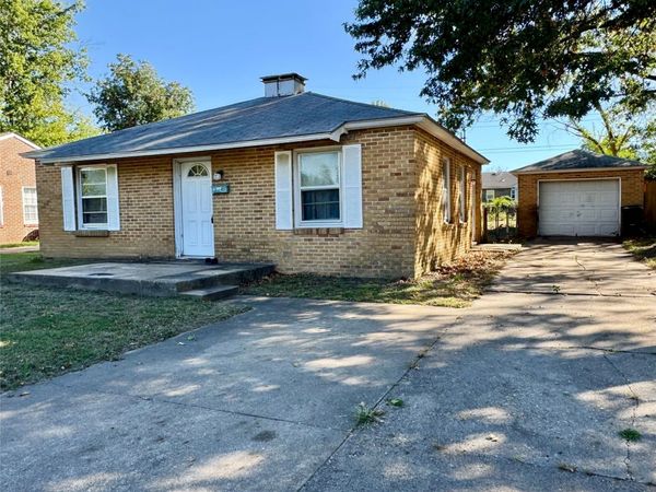 320 Park , Pryor, OK 74361