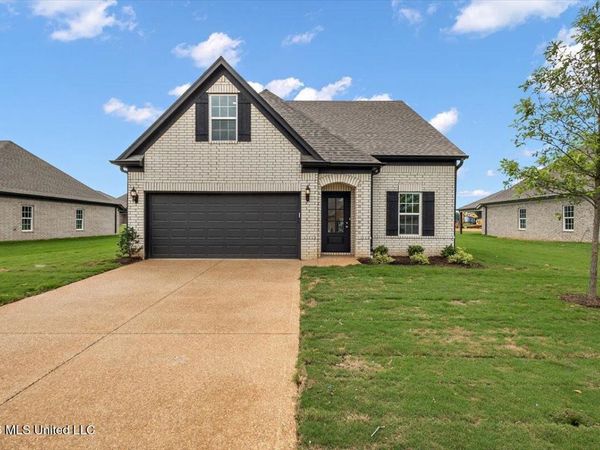 13714 Jack Thomas Boulevard, Olive Branch, MS 38654