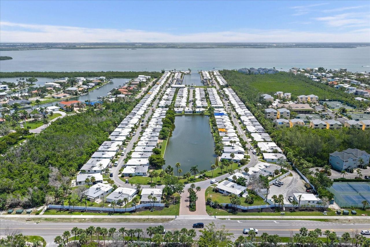 738 Spanish Drive S, Unit 98, Longboat Key, FL 34228 Photo