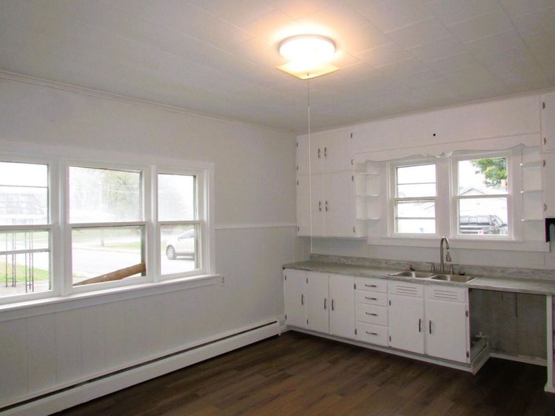 202 W College Street, Jackson Center, OH 45334 Photo 9