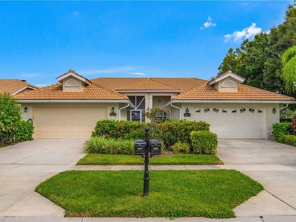 8677 Mustang DR, Unit 59, NAPLES, FL 34113