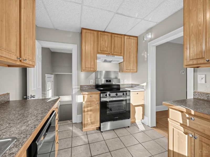 1843 Dalewood Place, Cincinnati, OH 45237 Photo 8