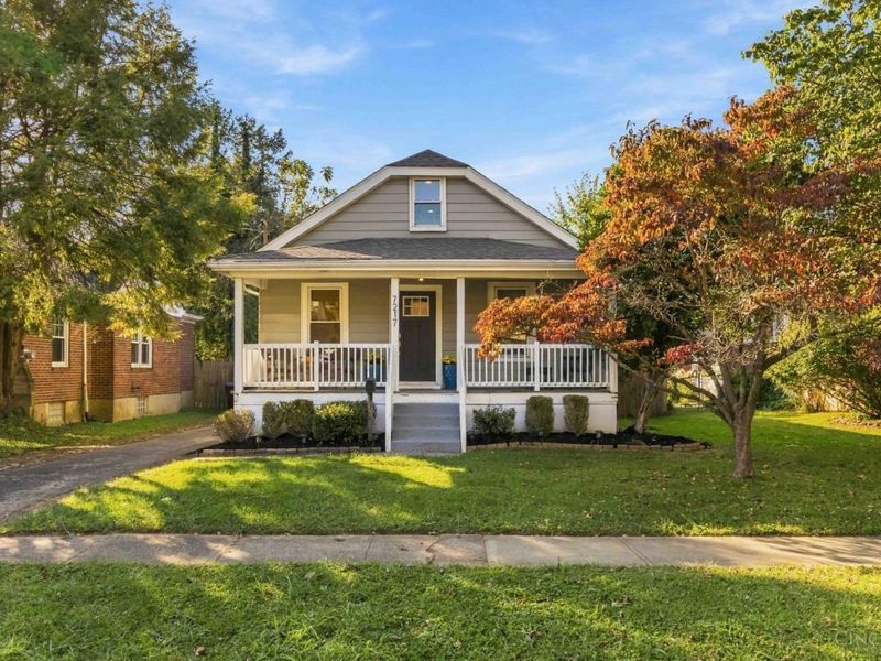 7217 Delaware Avenue, Deer Park, OH 45236 Photo 2