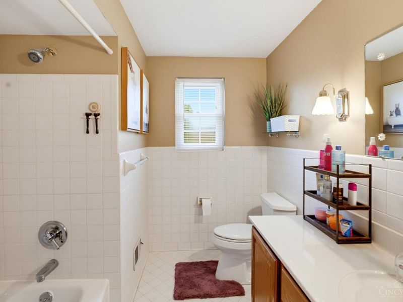 5692 Werkshire Terrace, Miami Township, OH 45150 Photo 16