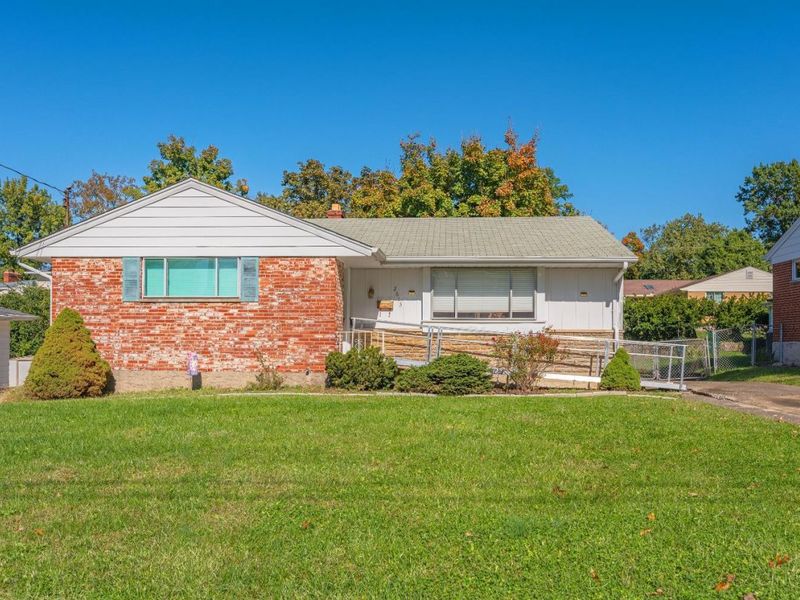 2613 Honeyhill Court, Reading, OH 45215 Photo 2