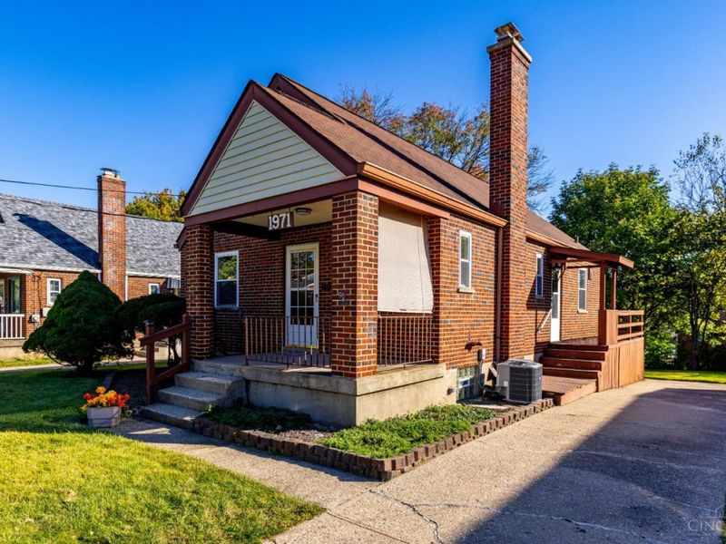 1971 N Lynndale Avenue, Mount Healthy, OH 45231 Photo 2