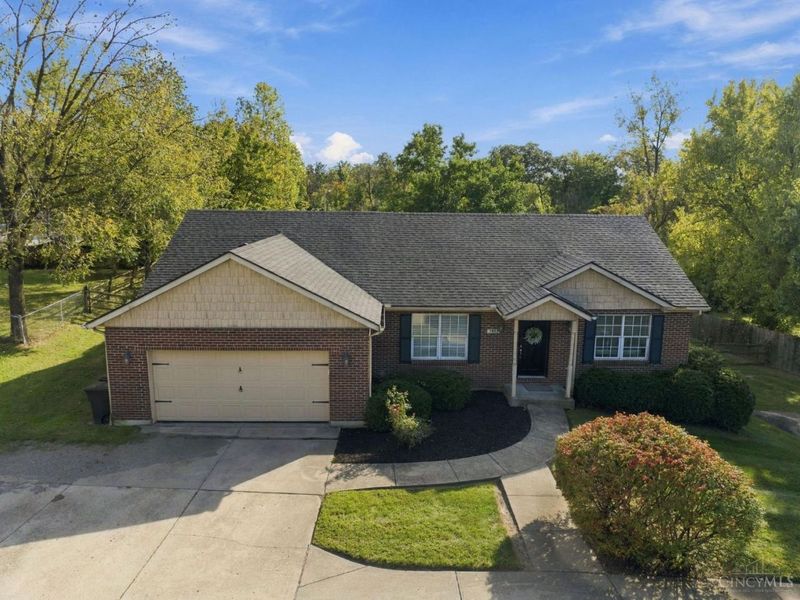 7457 West Chester Road, West Chester, OH 45069 Photo 2