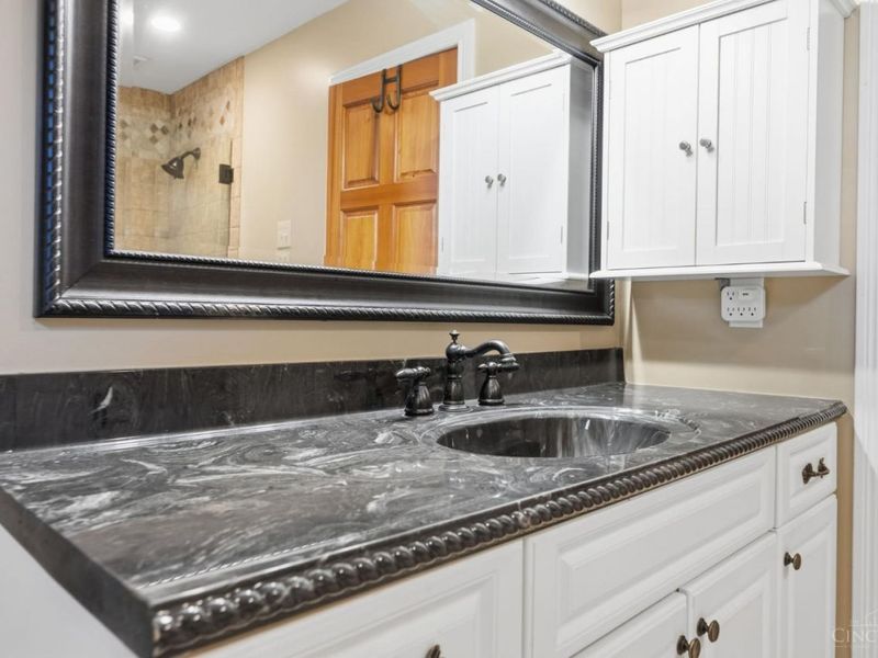 7457 West Chester Road, West Chester, OH 45069 Photo 28