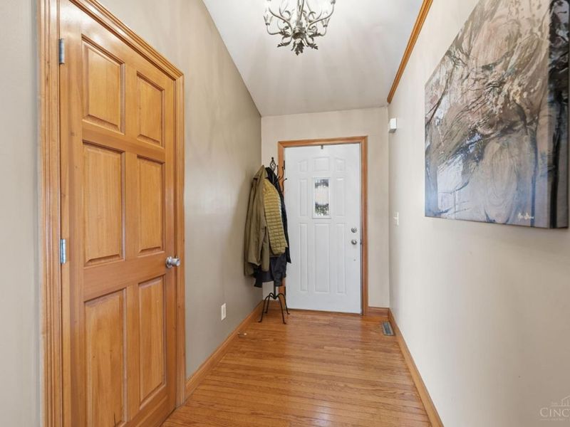 7457 West Chester Road, West Chester, OH 45069 Photo 5