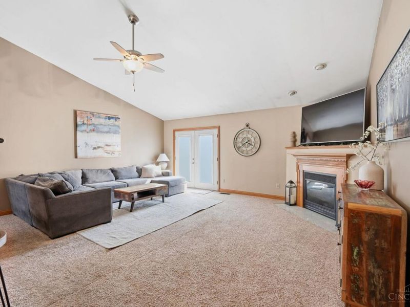 7457 West Chester Road, West Chester, OH 45069 Photo 7