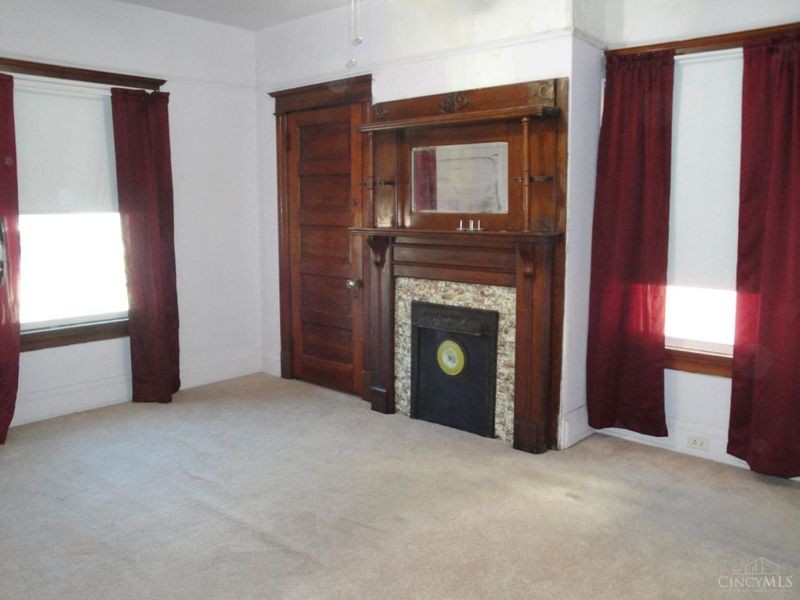 1843 Hewitt Avenue, Cincinnati, OH 45207 Photo 8