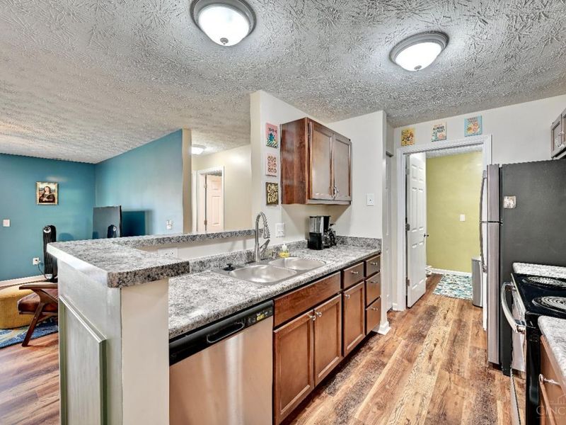 220 Carrington Place, Unit 206, Loveland, OH 45140 Photo 11