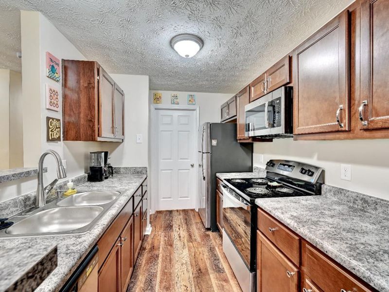 220 Carrington Place, Unit 206, Loveland, OH 45140 Photo 8
