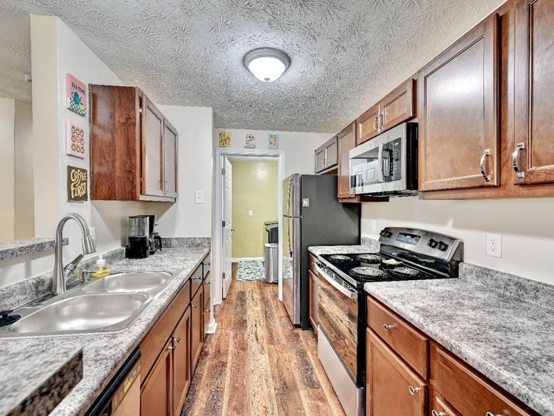 220 Carrington Place, Unit 206, Loveland, OH 45140 Photo 9