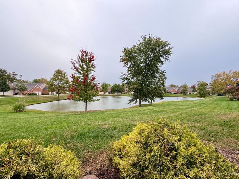 891 Cypresspoint Court, Pierce Township, OH 45245 Photo 4