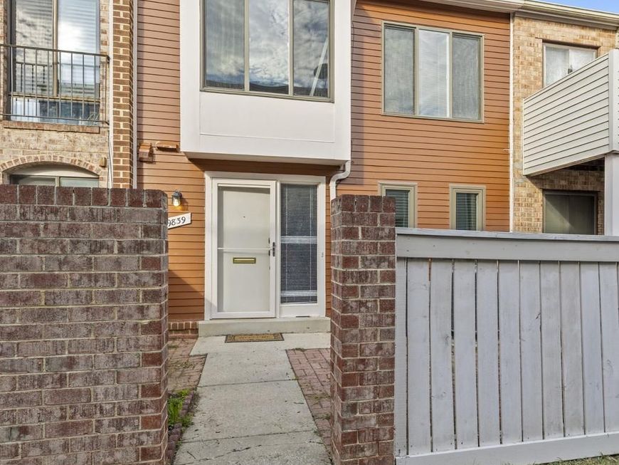 9839 Brassie Way, Gaithersburg, MD 20886 Main Photo