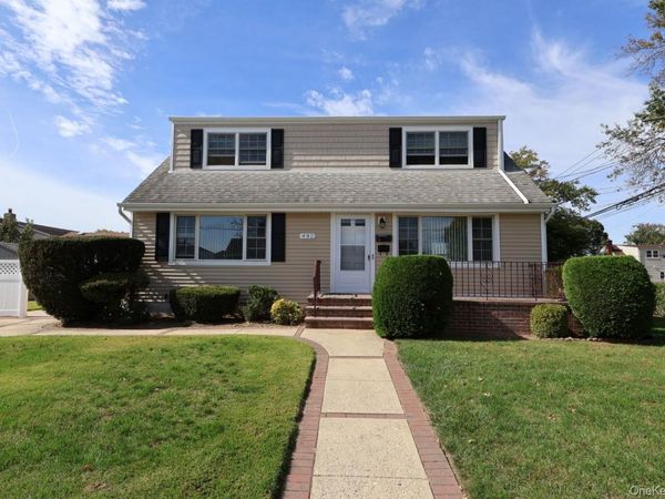 492 4th Street , Franklin Square, NY 11010