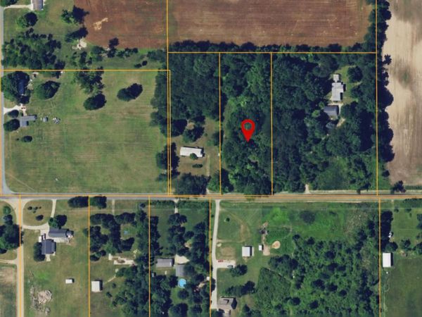 40674 24th Avenue, Gobles, MI 49055