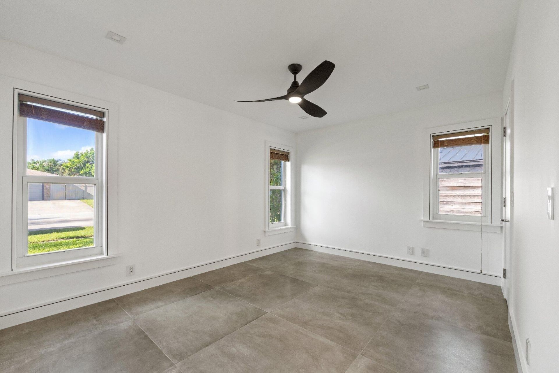 33 Oregon Lane, Boca Raton, FL 33487 Photo
