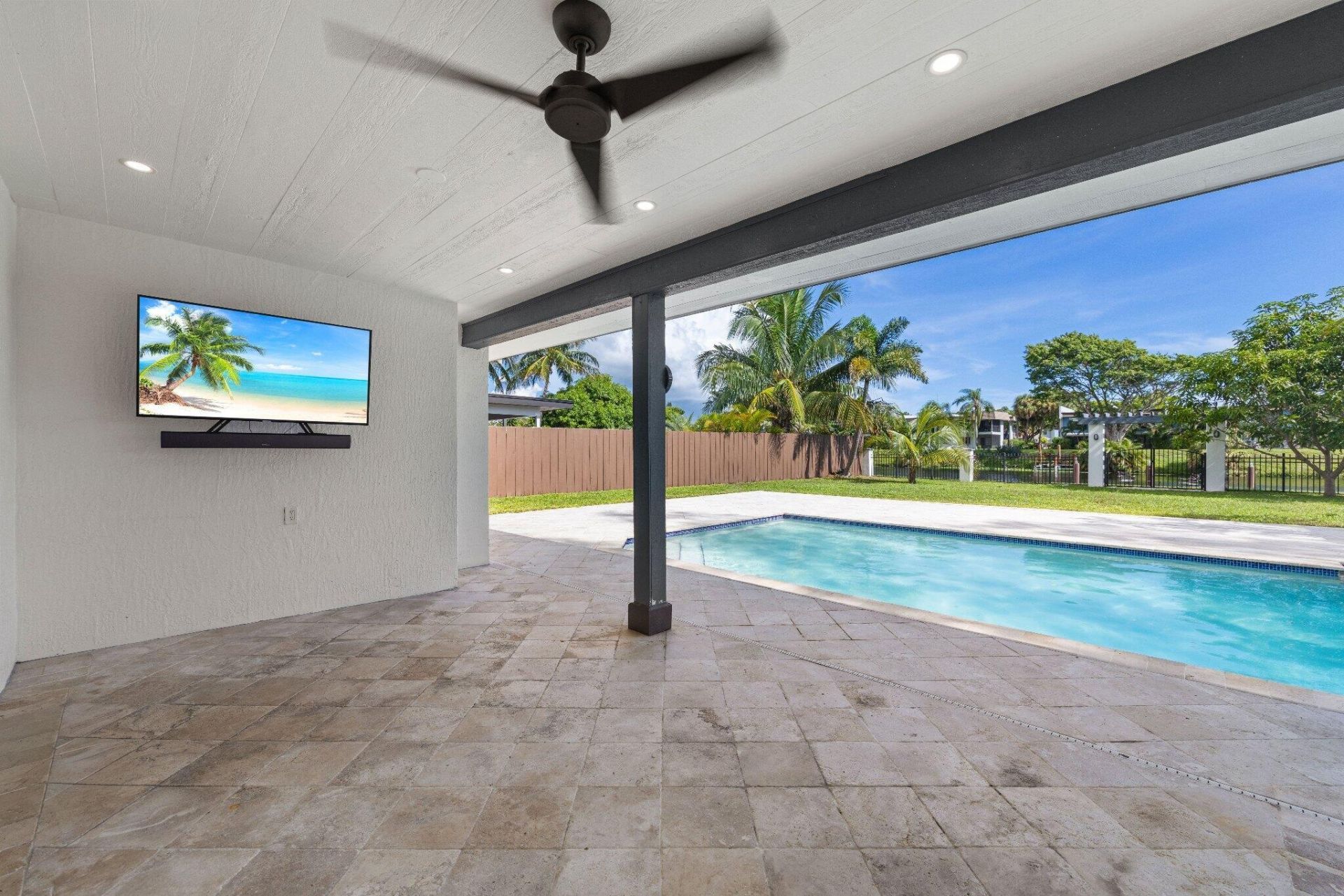 33 Oregon Lane, Boca Raton, FL 33487 Photo