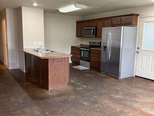 406 Allyson Dr., Paragould, AR 72450