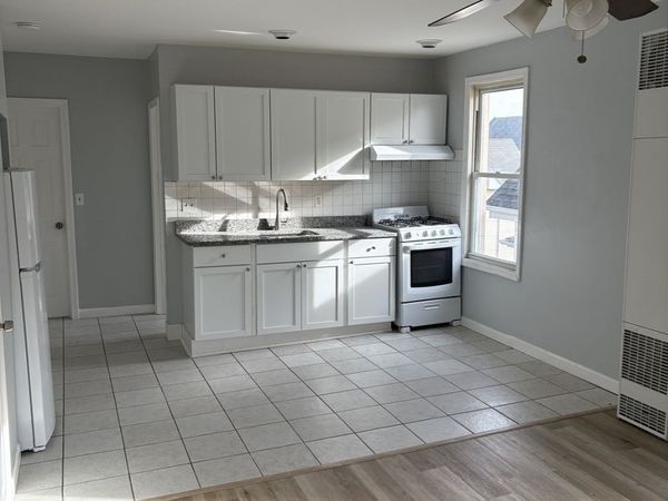 12 Harmony, Unit 3 S, New Bedford, MA 02744