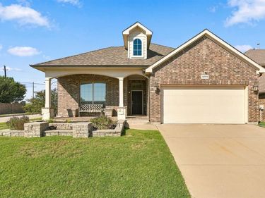 12701 Diamond Peak Drive, Fort Worth, TX 76177