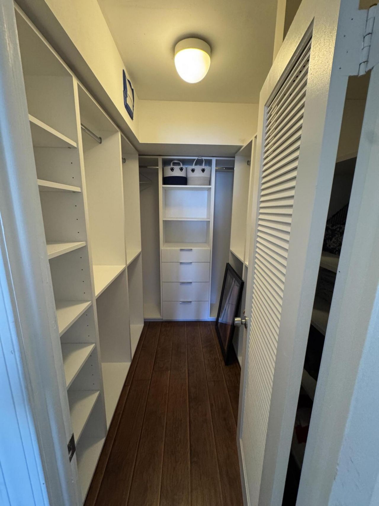427 Golden Isles, Unit 9G, Hallandale Beach, FL 33009 Photo