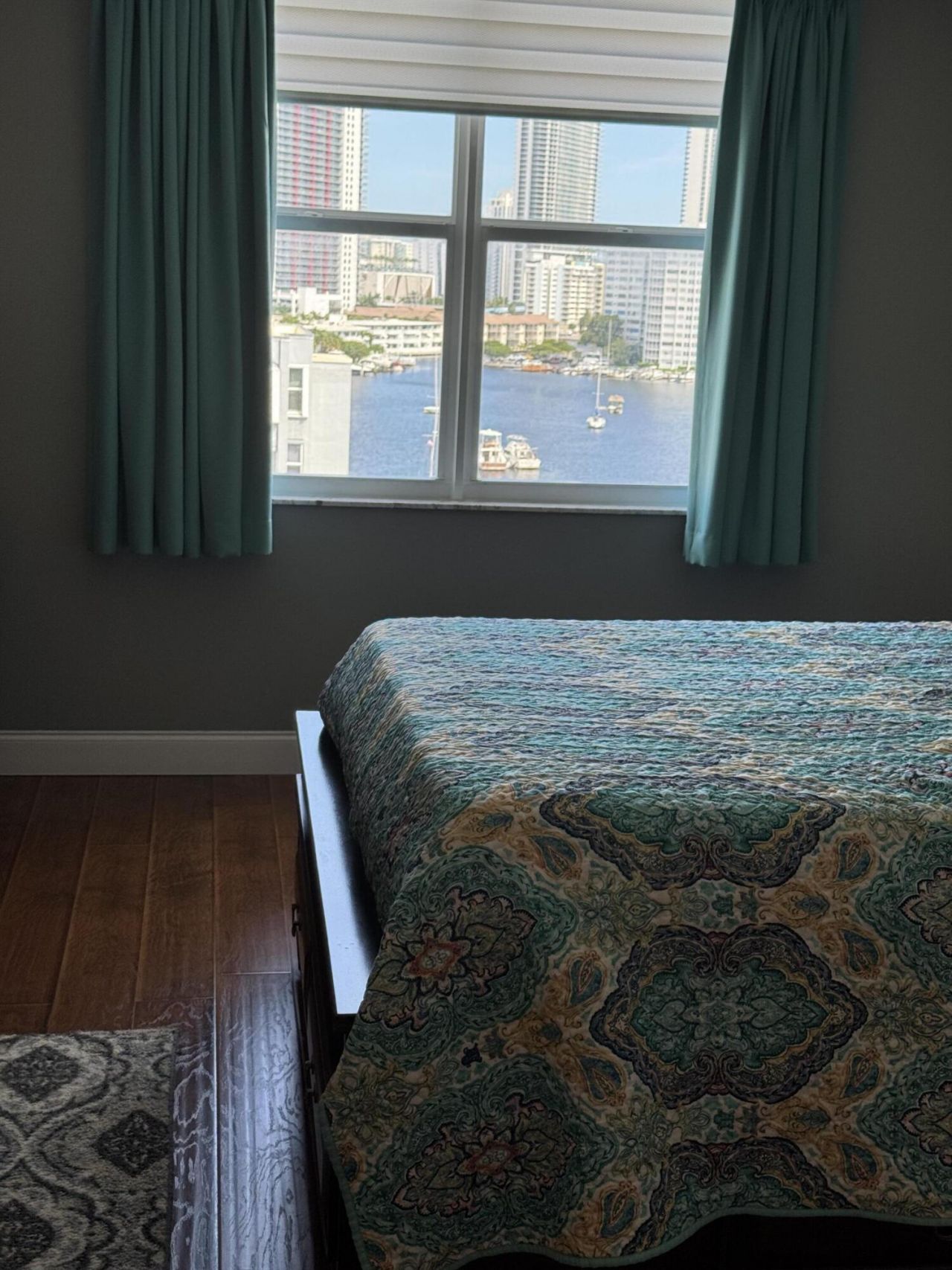 427 Golden Isles, Unit 9G, Hallandale Beach, FL 33009 Photo