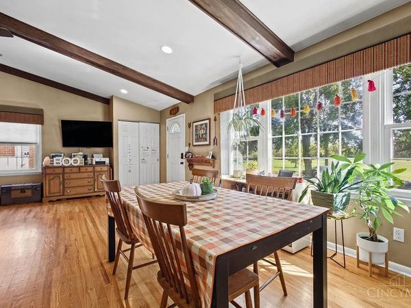 58 Junefield Avenue, Greenhills, OH 45218
