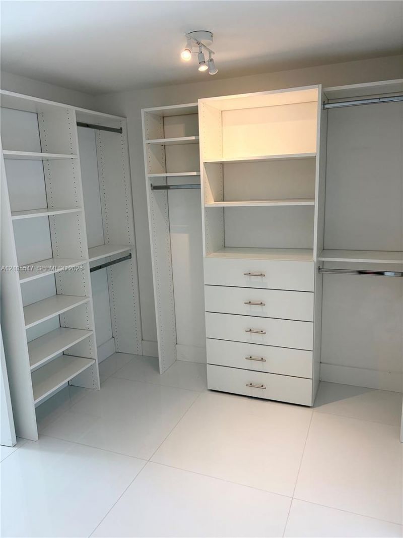400 Sunny Isles Blvd, Unit 1002, Sunny Isles Beach, FL 33160 Photo