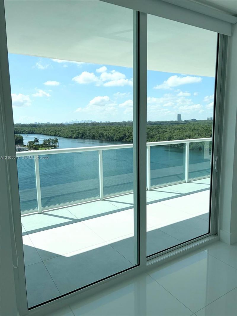 400 Sunny Isles Blvd, Unit 1002, Sunny Isles Beach, FL 33160 Photo