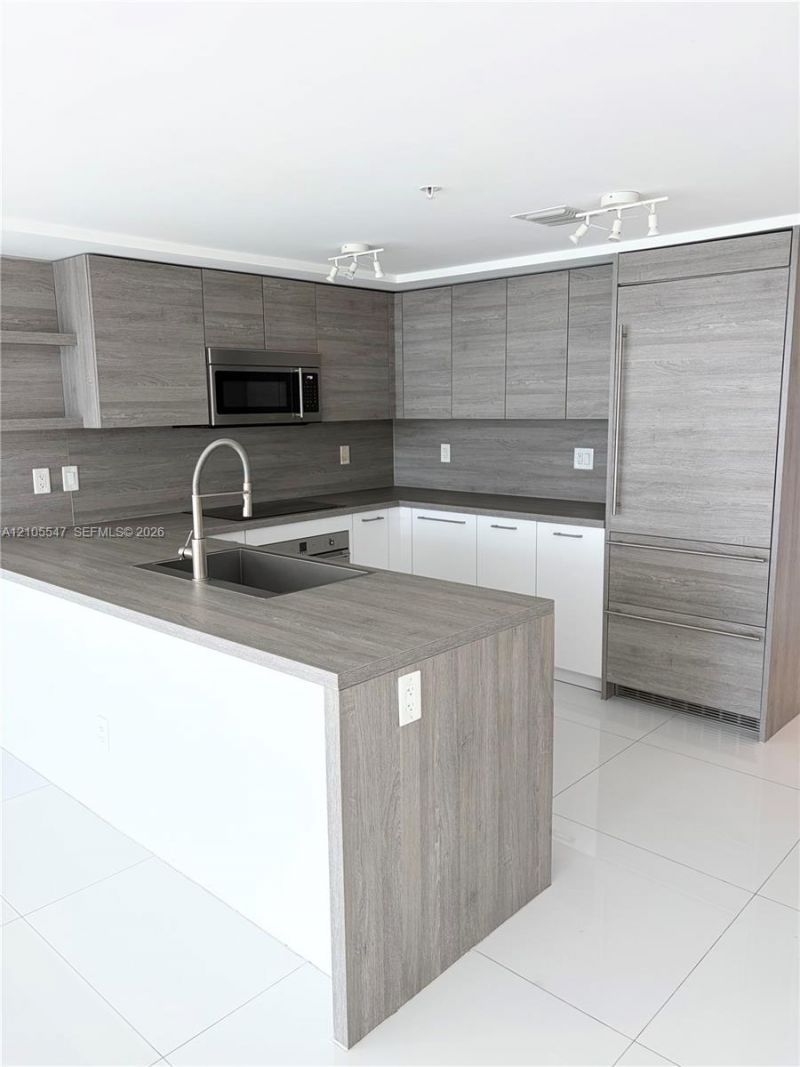 400 Sunny Isles Blvd, Unit 1002, Sunny Isles Beach, FL 33160 Photo