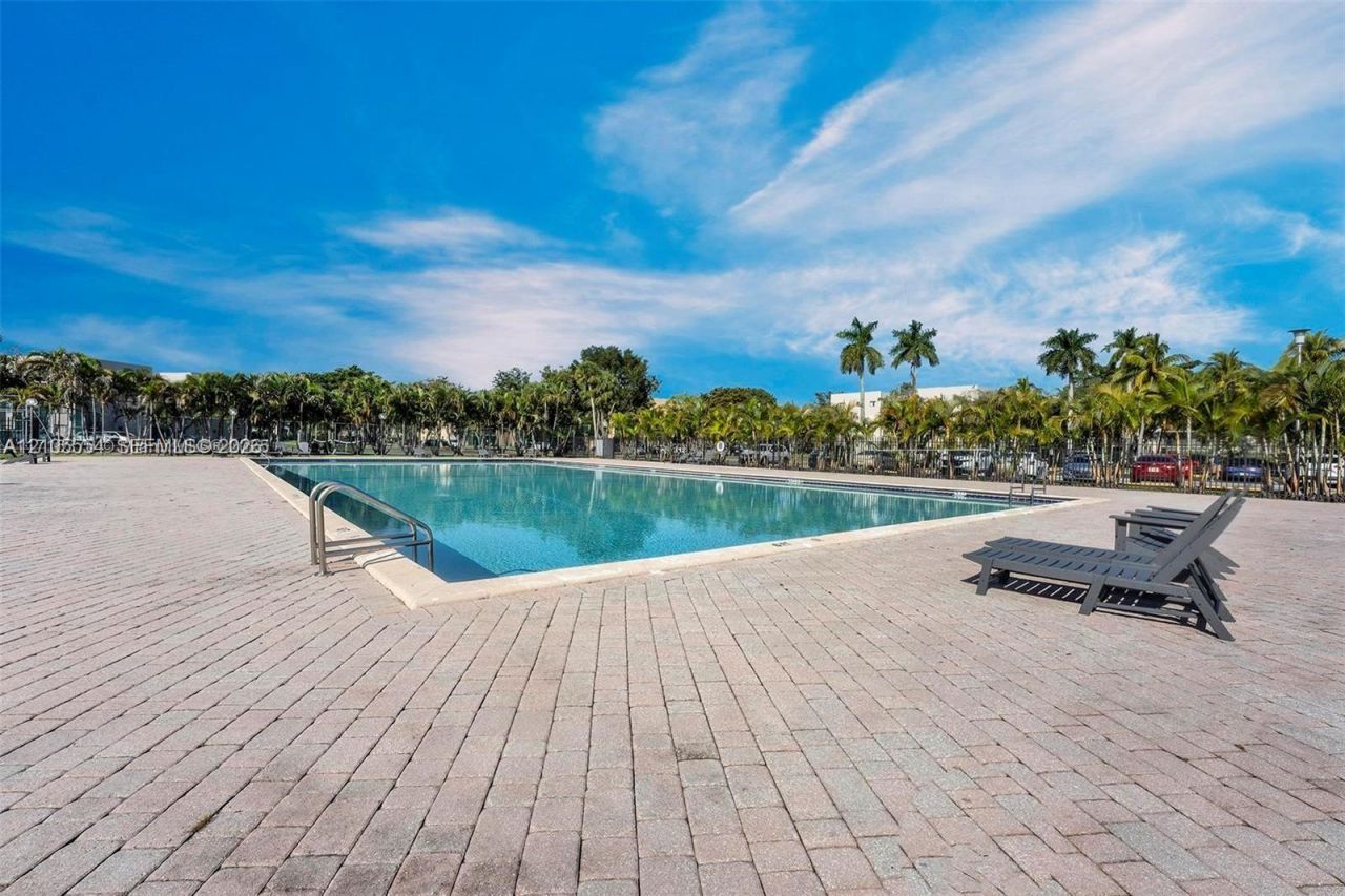 8650 SW 133rd Ave Rd , Unit 410, Miami, FL 33183 Photo