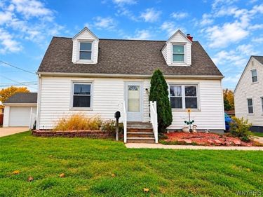 32 Lyman Avenue, Buffalo, NY 14225