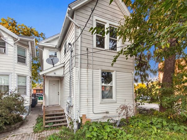 412 Oneida Street , Joliet, IL 60435