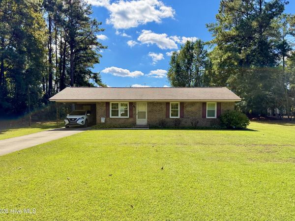 1718 Freedom Drive, Kinston, NC 28501