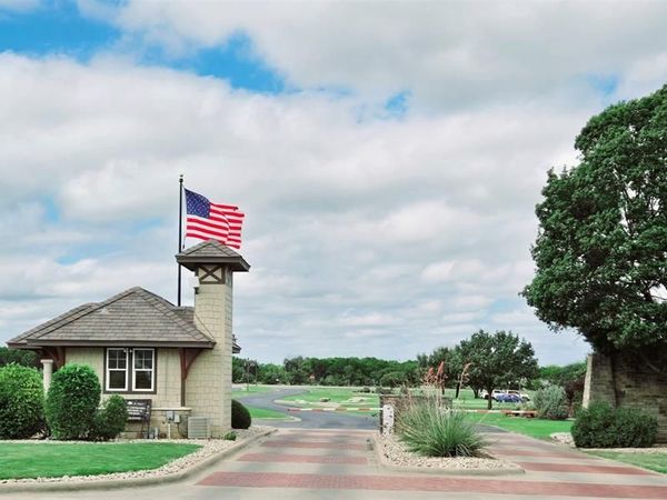 8200 E Dalmahoy Court , Cleburne, TX 76033