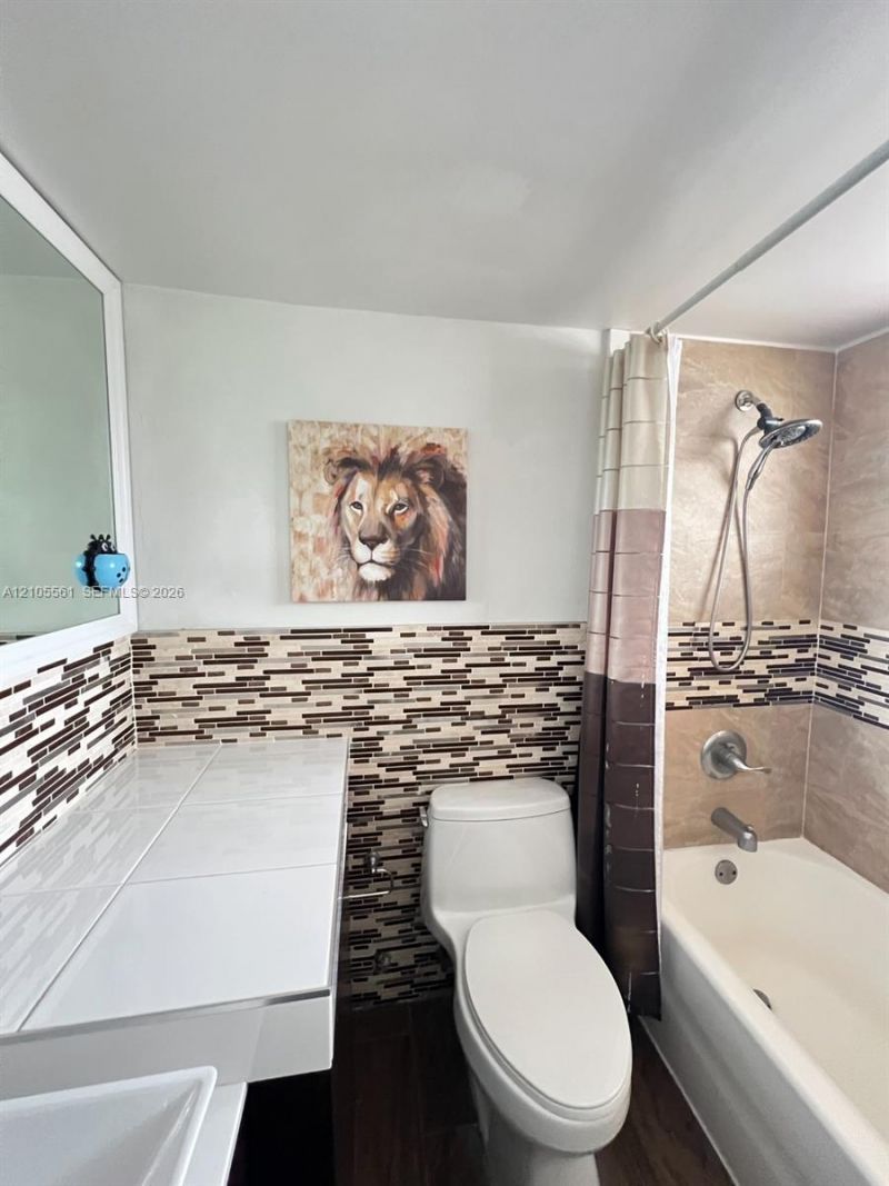 7904 West Dr , Unit 111, North Bay Village, FL 33141 Photo
