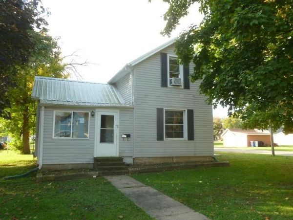 497 W Washington St, Marengo, IA 52301