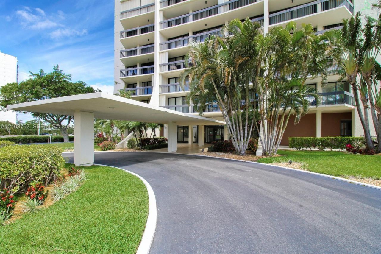 2000 Presidential Way, Unit 1106, West Palm Beach, FL 33401 Photo