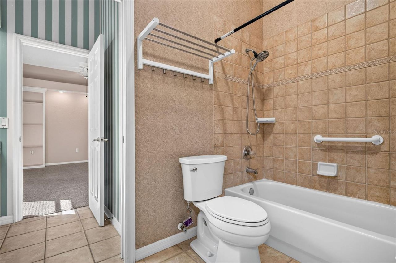 725 Citrus Wood Lane, Valrico, FL 33594 Photo