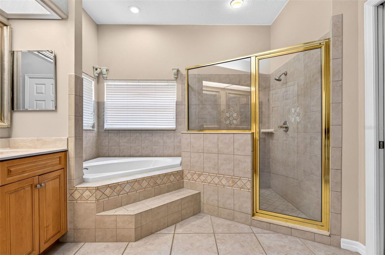 725 Citrus Wood Lane, Valrico, FL 33594 Photo