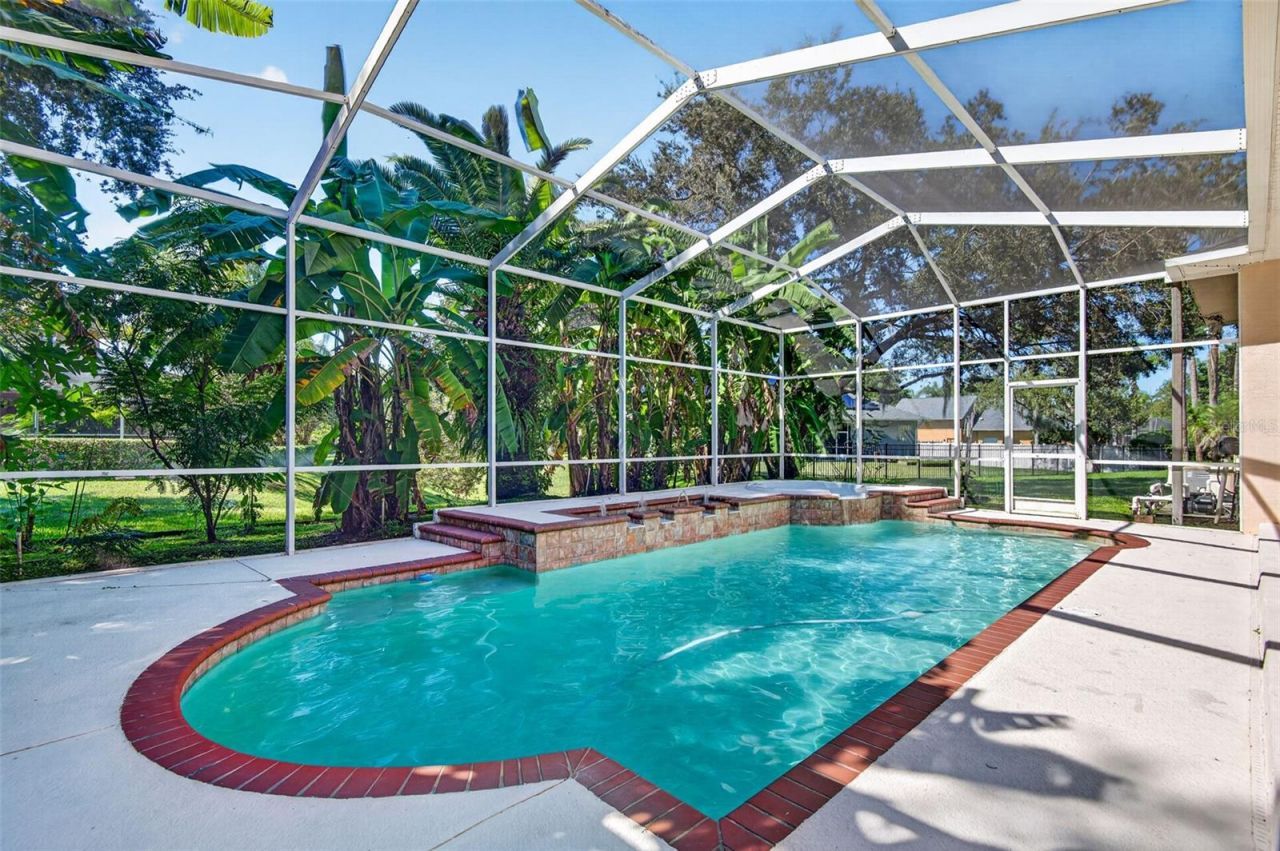 725 Citrus Wood Lane, Valrico, FL 33594 Photo