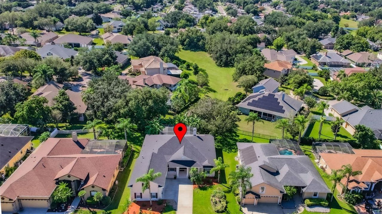 725 Citrus Wood Lane, Valrico, FL 33594 Photo