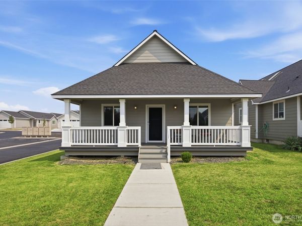 123 E 9th Avenue , Unit 8, Moses Lake, WA 98837