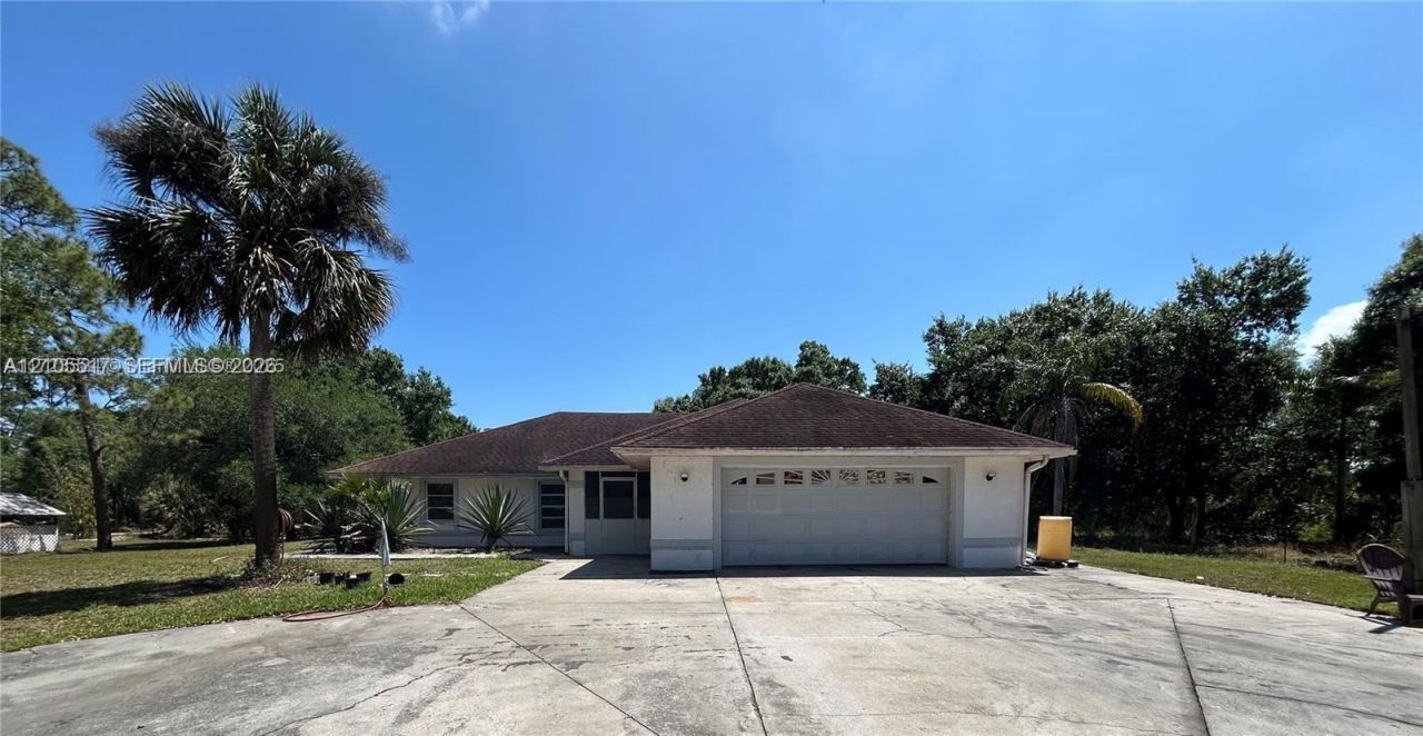 9227 State Rd 80 , Moore Haven, FL 33471 Photo